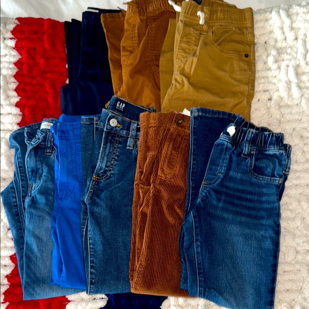VGUC & NWT boys size 8 pants (8 pairs in all) Pants to last you all year 💗